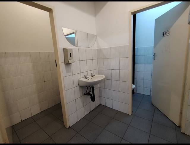 484M² WAREHOUSE TO LET IN DRIEHOEK